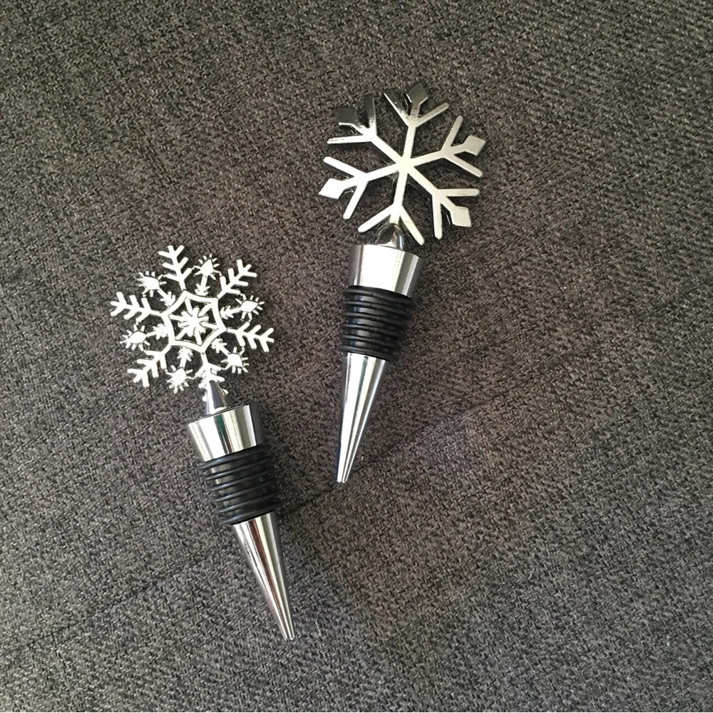 Set/2 Wine Bottle Stoppers, Silver, Snowflakes
